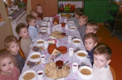 2022-01-21 - Żabki - Elegancki obiad z okazji Dnia Babci i Dziadka