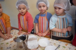 2023-02-07 - Biedronki - Pieczemy chleb