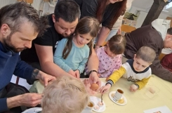 2023-04-09 - Motylki - Wielkanocne warsztaty ozdabiania jajek metoda batikowa