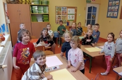 2023-11-21 - Pszczółki - Miśki - edukacja przez ruch wg D.Dziamskiej