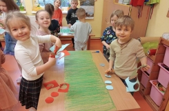 2024-03-12 - Pszczółki - Wiosenna łąka - edukacja przez ruch