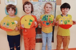 2024-05-08 - Pszczółki - Kosmiczne przygody - dzień żółty