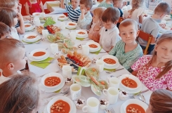 2024-05-27 - Motylki -  Elegancki Obiad z okazji Dnia Mamy